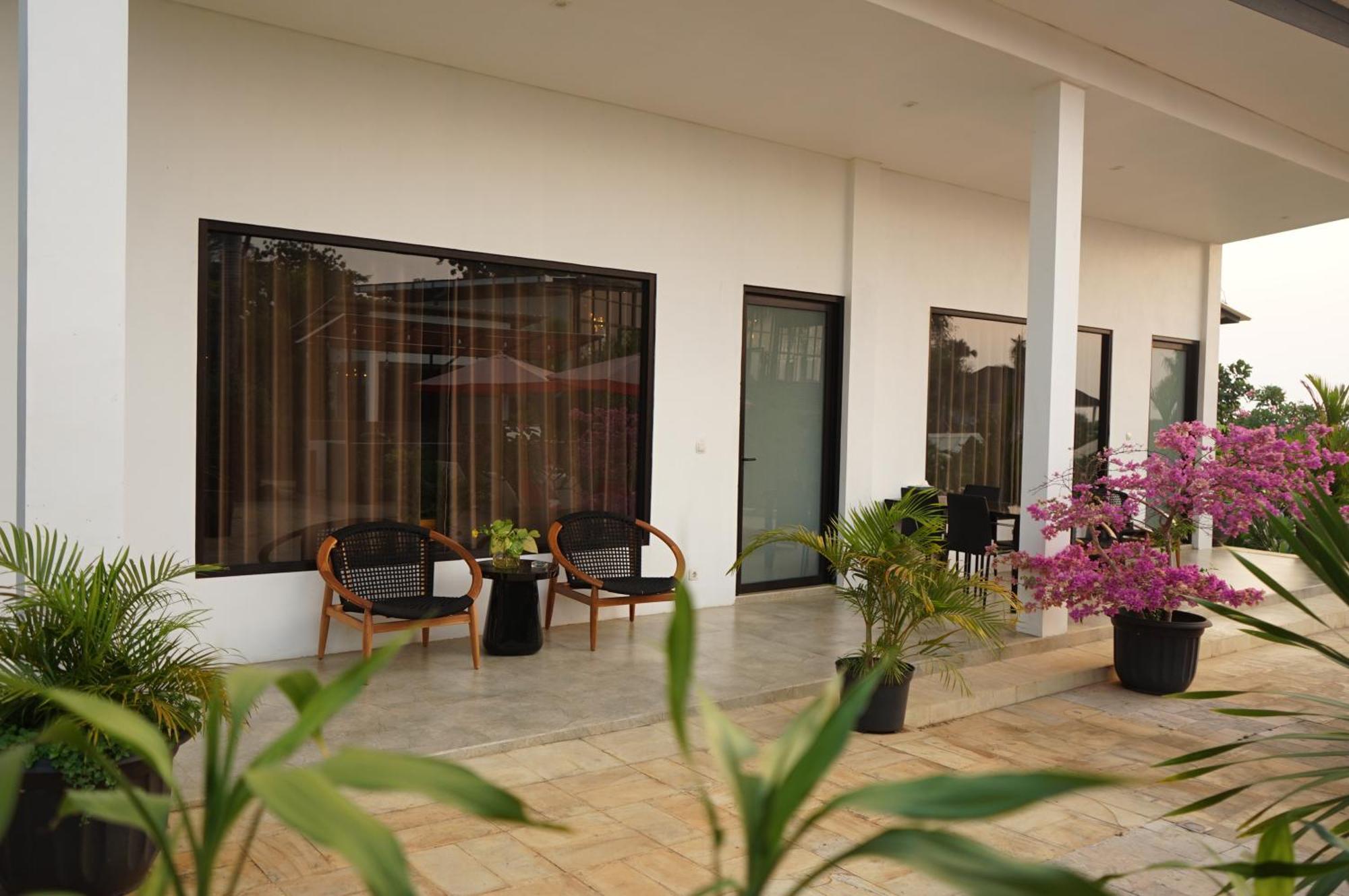Lucca Resort&Residence Jepara Exterior foto